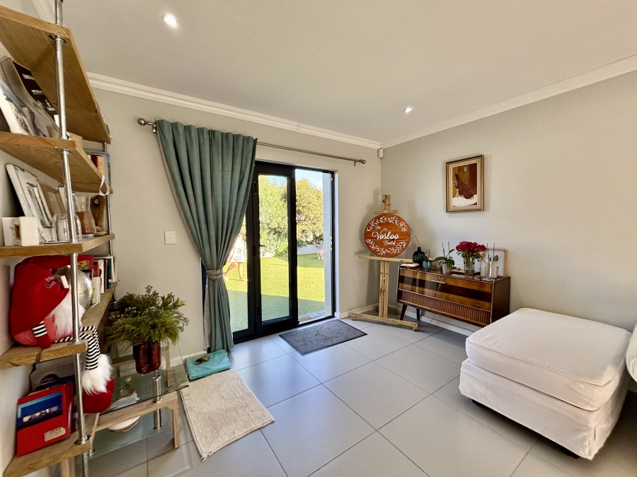 4 Bedroom Property for Sale in Parklands North Western Cape